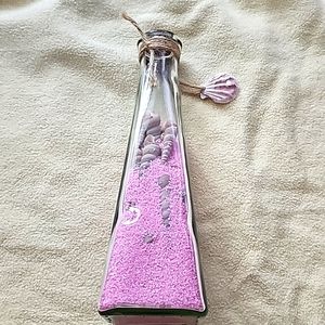 Colour Sand With Shells